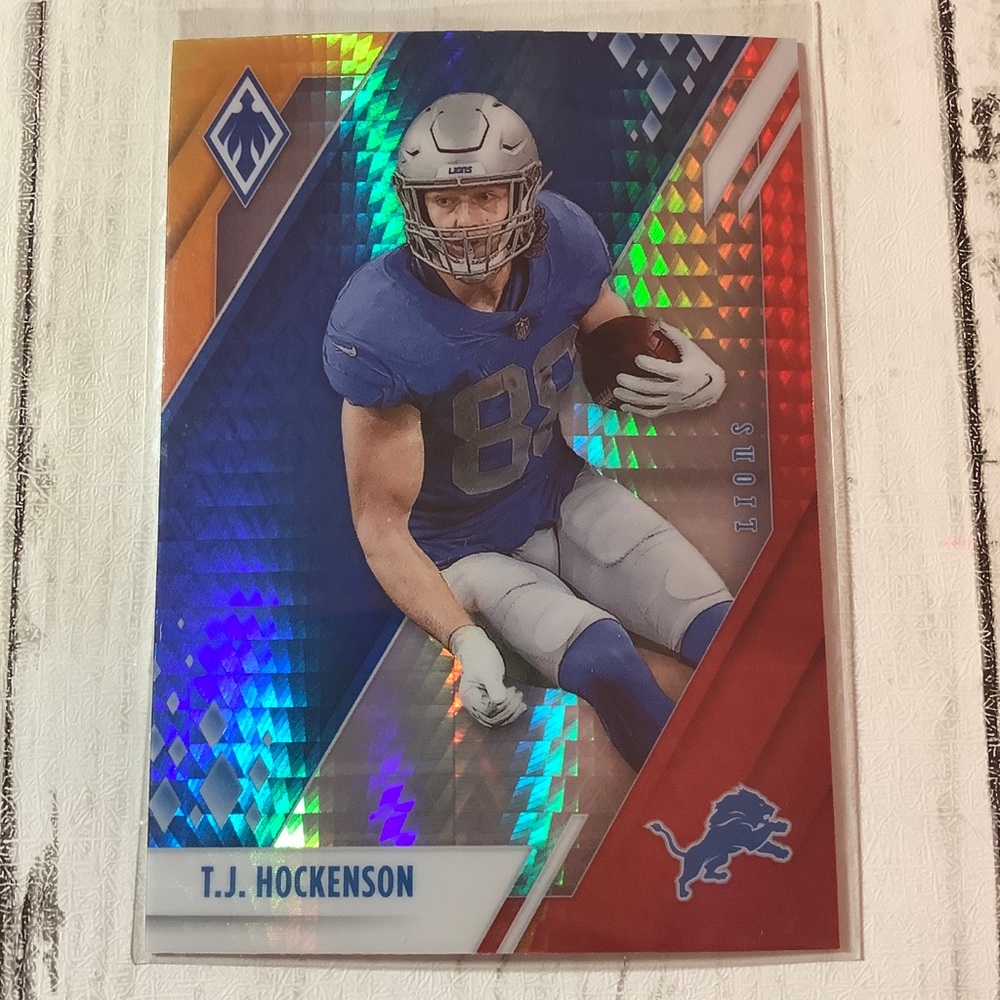 2021 Panini Phoenix Football T.J. Hockenson Fire Burst Card #38 SP Detroit Lions